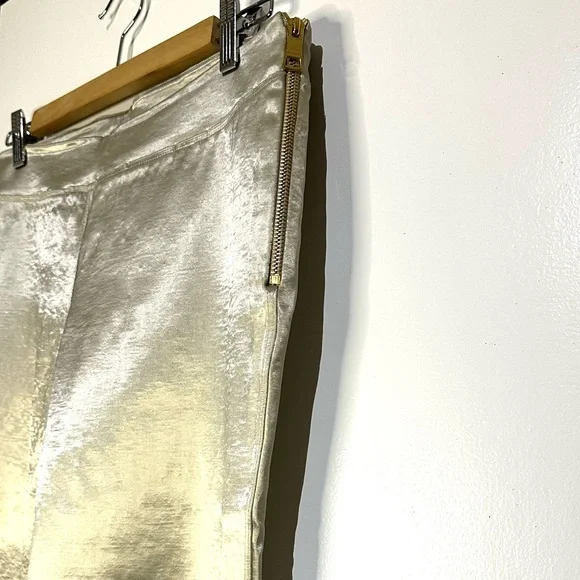 Burberry Gold Satin Women Skinny pant with zip ankle *RARE find* Prorsum NWT - Picture 4 of 6